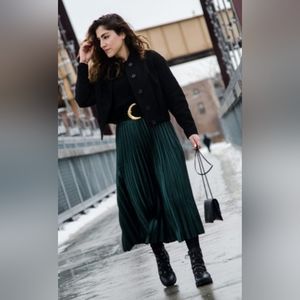 ZARA| Pleated Midi Skirt in Emerald Green